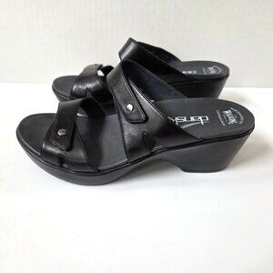 Dansko Shoes Womens 38 / 7.5 8 Black Leather Comfort Wedge Sandals